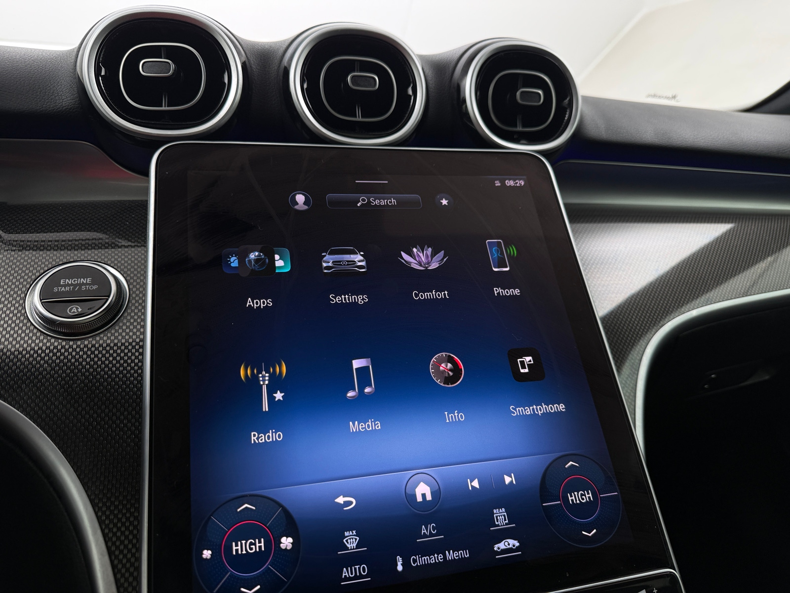 Thumbnail: 2024 Mercedes-Benz C-Class - 3