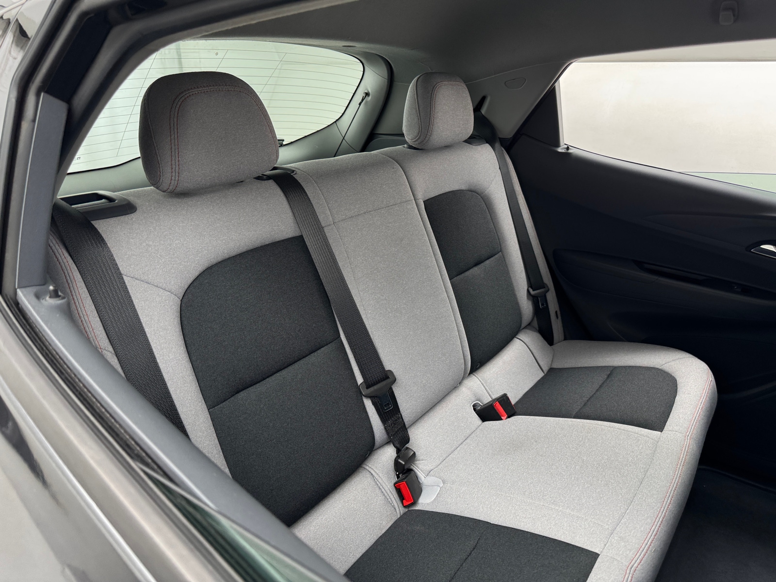 Thumbnail: 2018 Chevrolet Bolt EV - 6