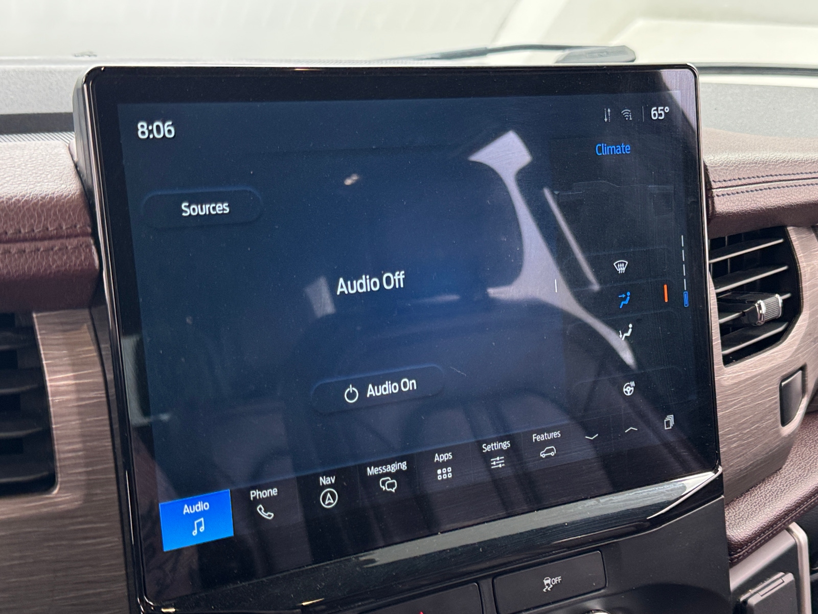 Thumbnail: 2022 Ford Expedition - 3