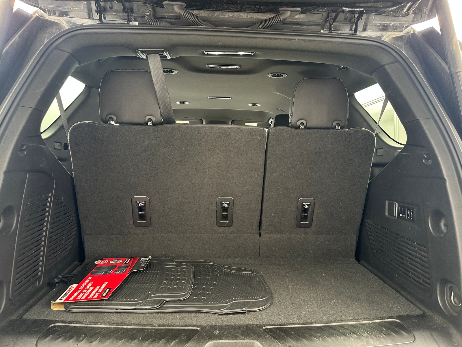 Thumbnail: 2022 Chevrolet Tahoe - 6