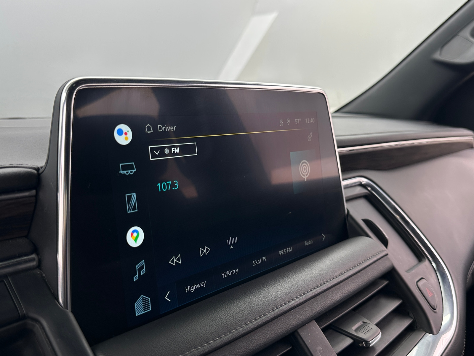 Thumbnail: 2022 Chevrolet Tahoe - 3