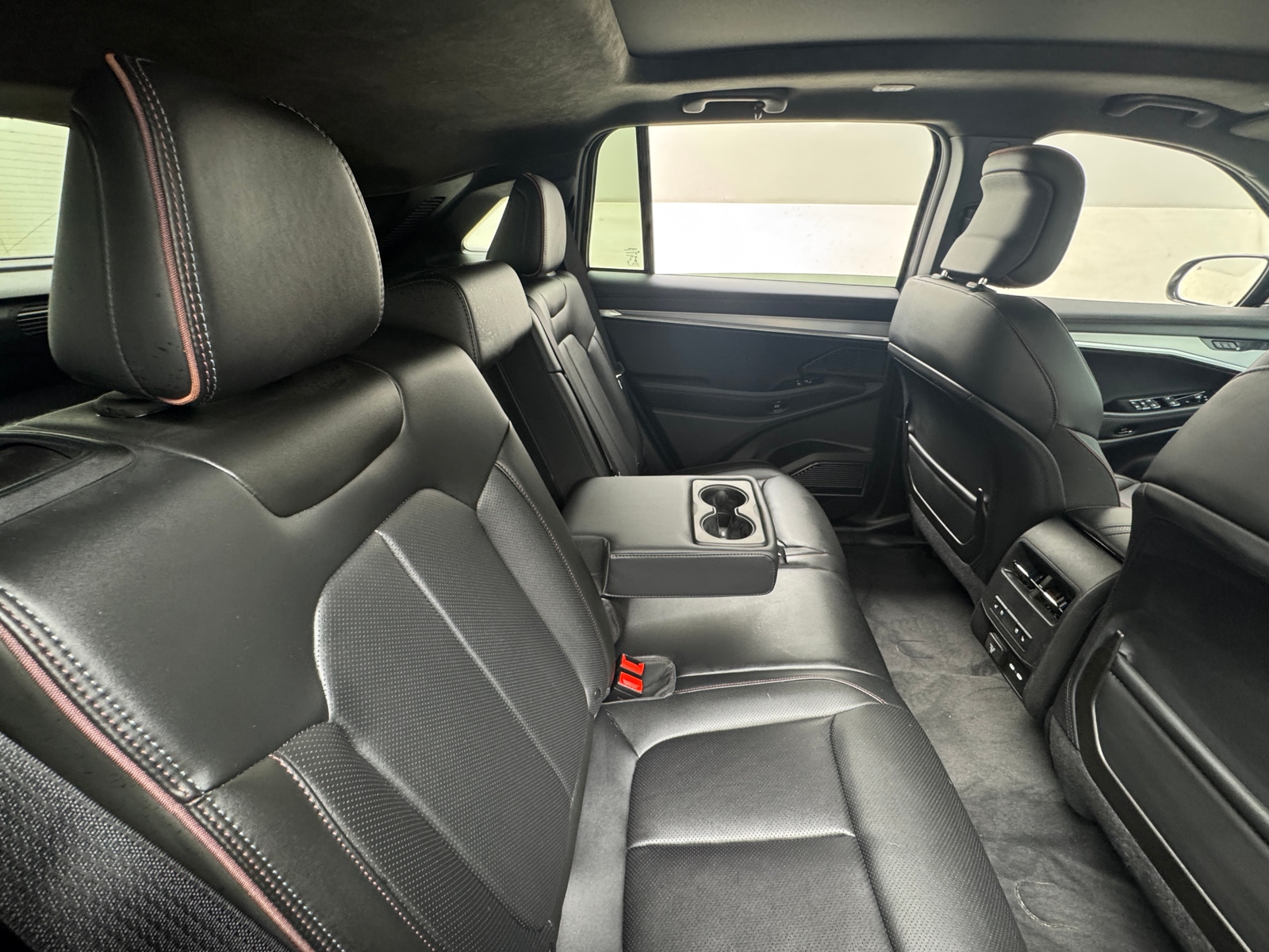 Thumbnail: 2024 Jeep Wagoneer S - 5