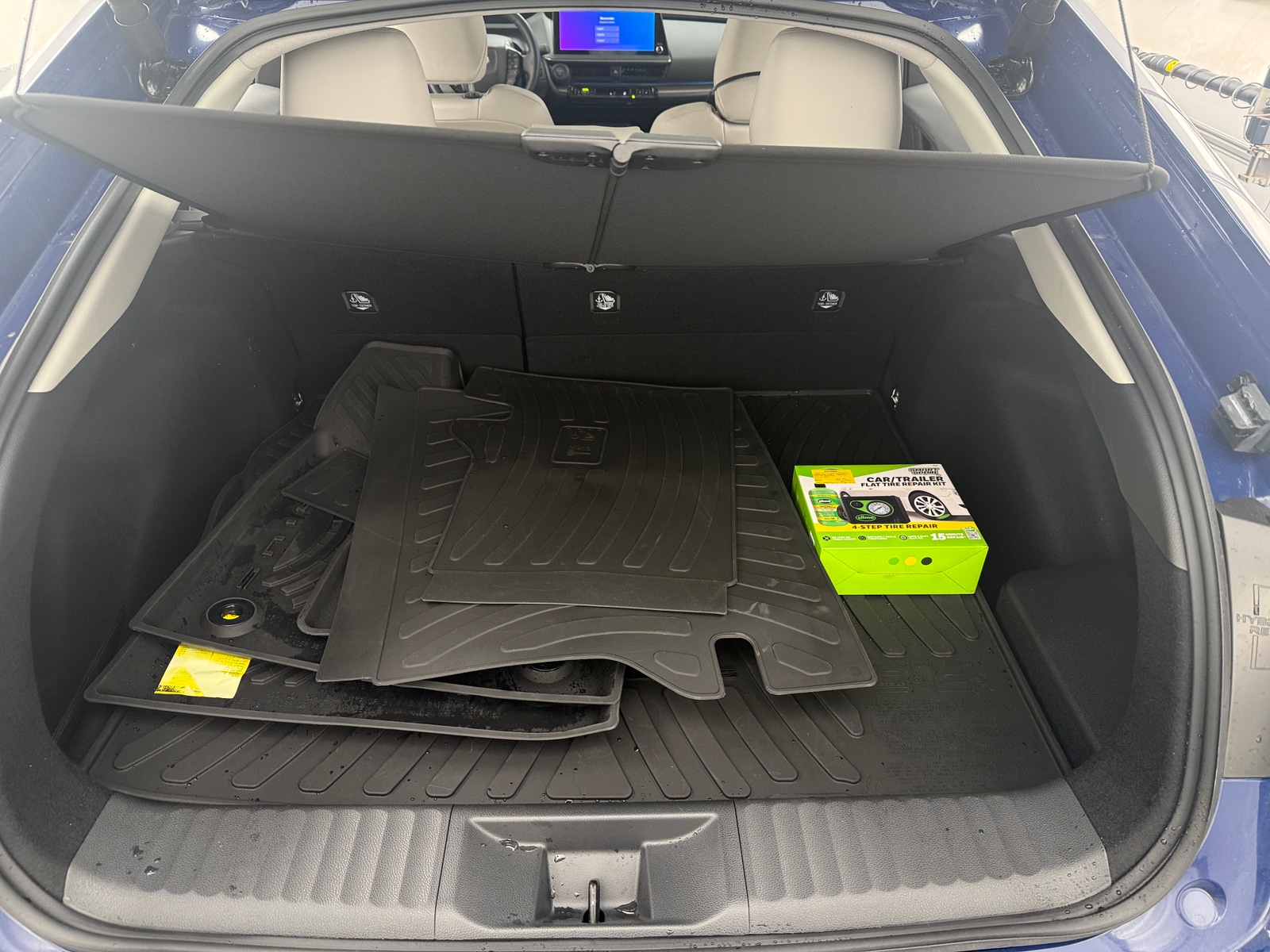 Thumbnail: 2023 Toyota Prius - 6