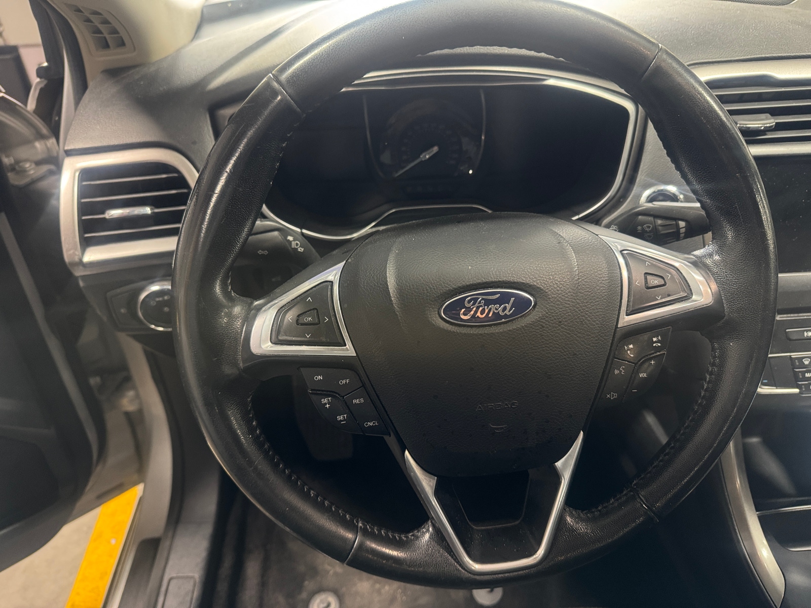 Thumbnail: 2017 Ford Fusion - 5