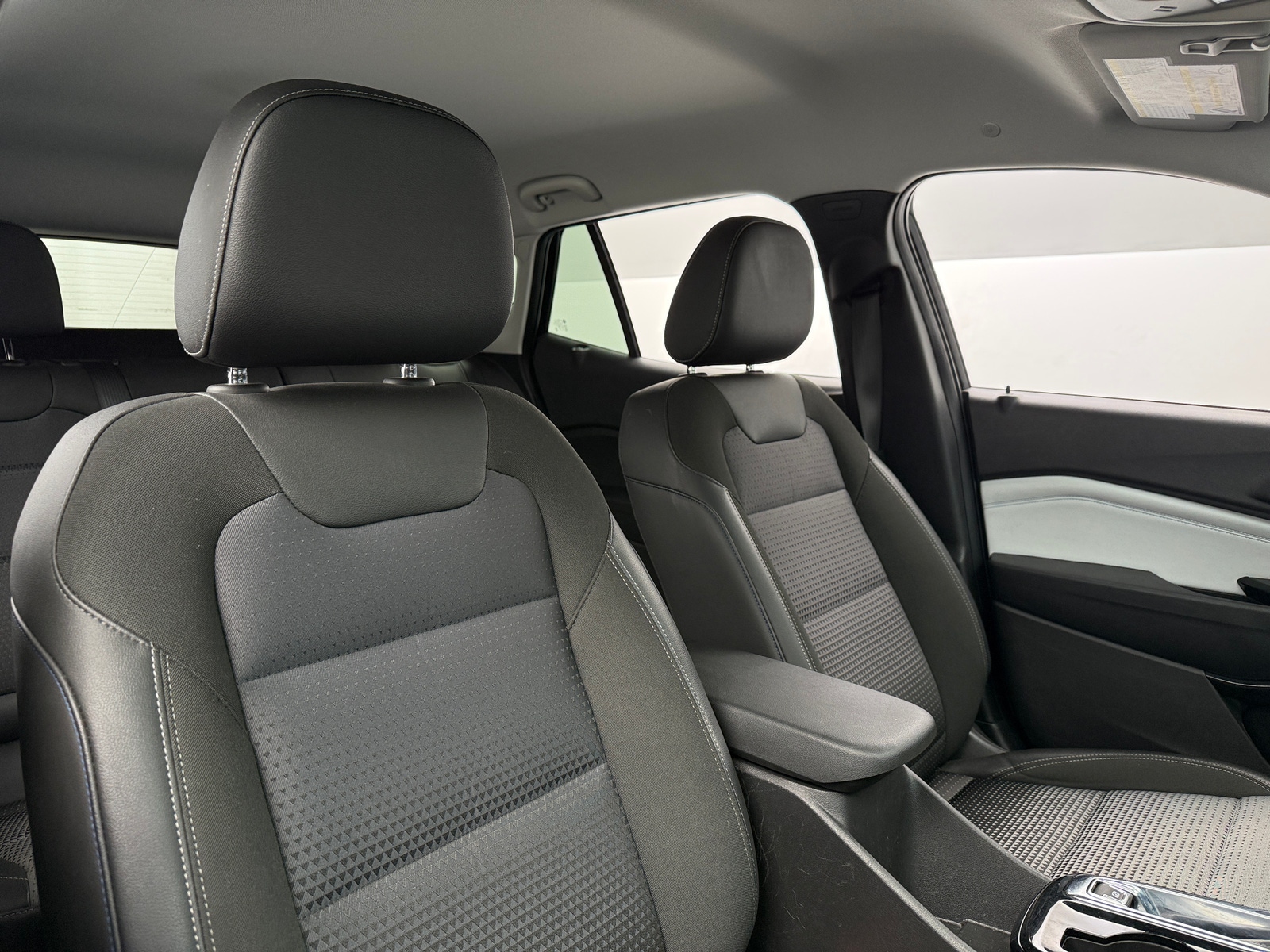 Thumbnail: 2025 Chevrolet Trax - 2