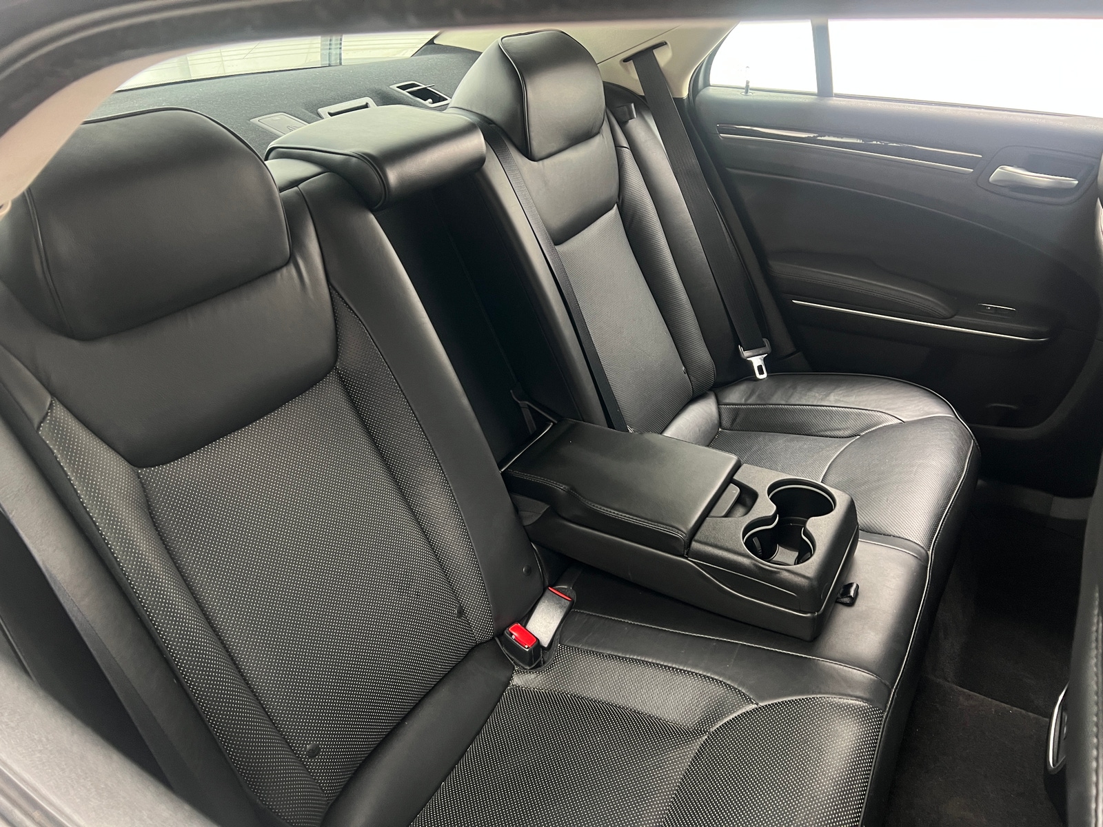 Thumbnail: 2018 Chrysler 300 - 5