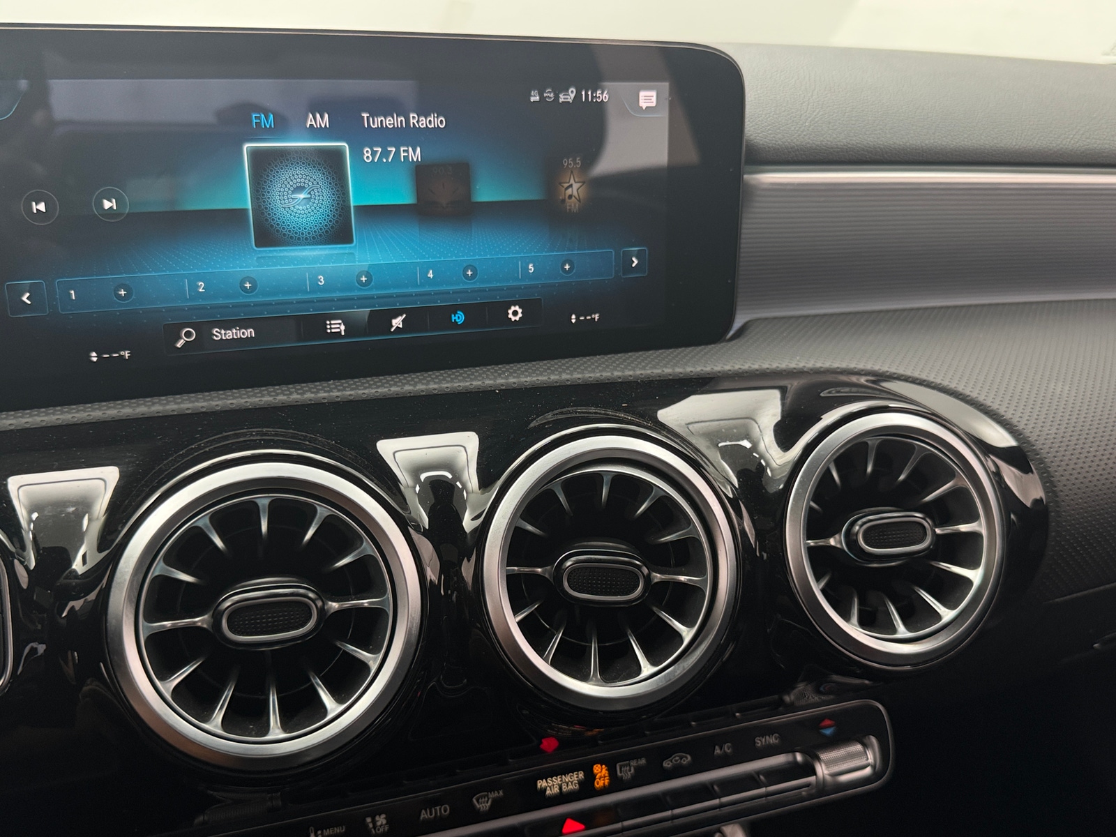 Thumbnail: 2022 Mercedes-Benz A-Class - 3