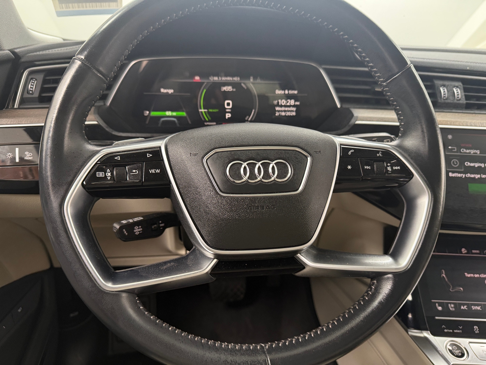 Thumbnail: 2021 Audi e-tron - 5