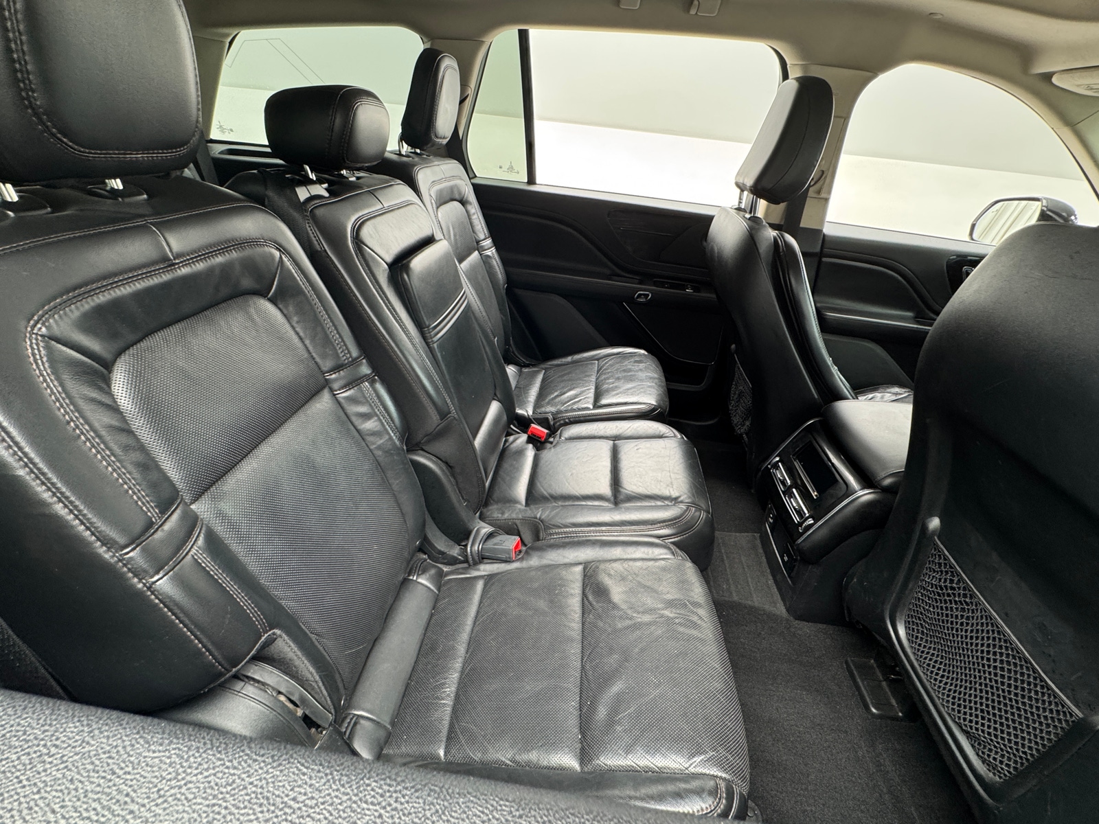 Thumbnail: 2021 Lincoln Aviator - 5