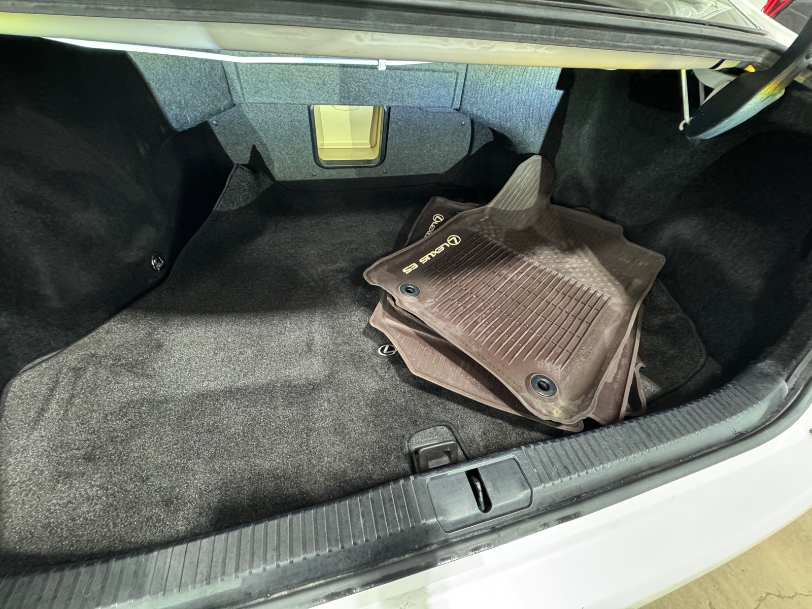 Thumbnail: 2016 Lexus ES - 7