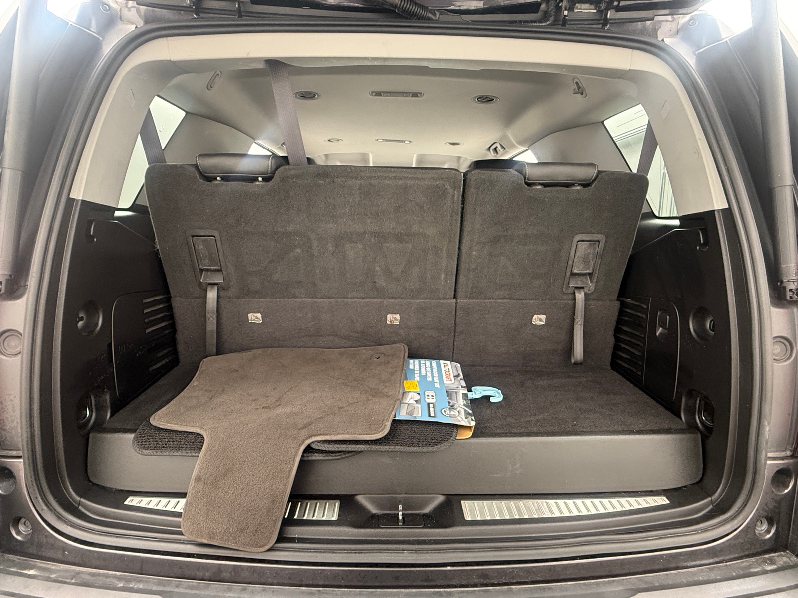 Thumbnail: 2017 Chevrolet Tahoe - 6