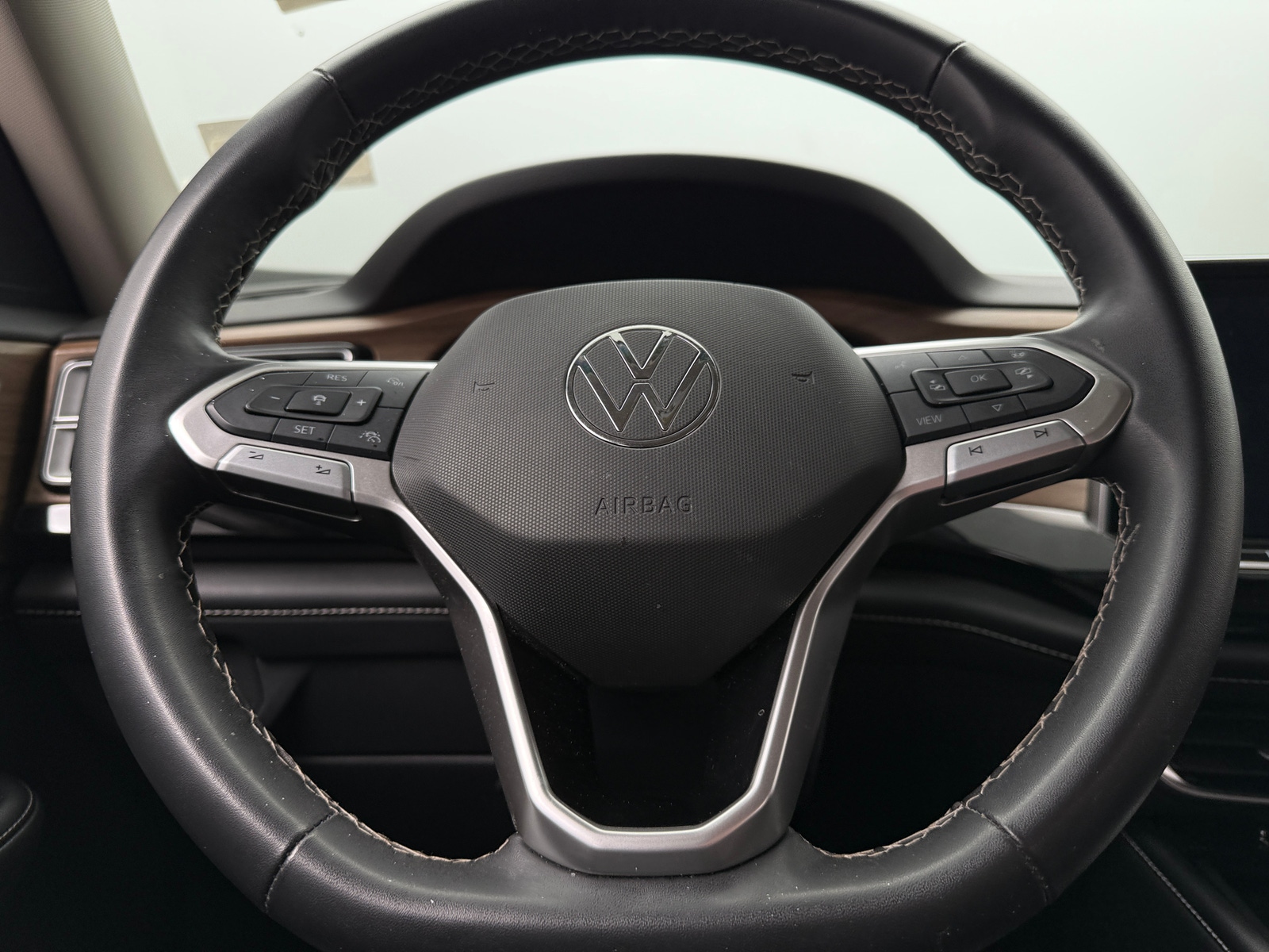 Thumbnail: 2024 Volkswagen Atlas - 4