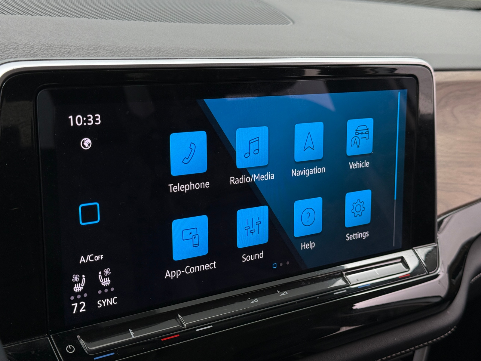 Thumbnail: 2024 Volkswagen Atlas - 3