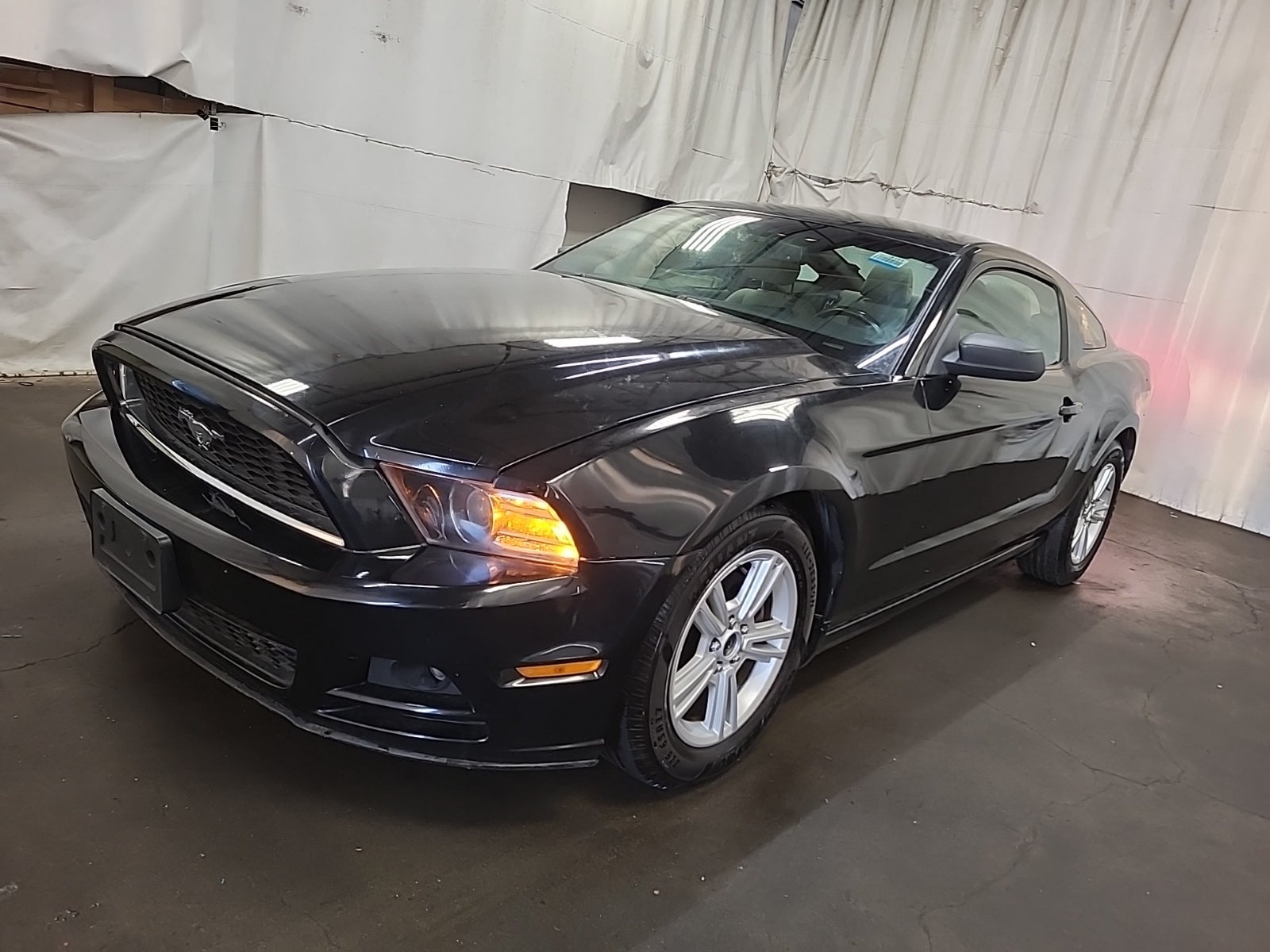 2013 Ford Mustang V6