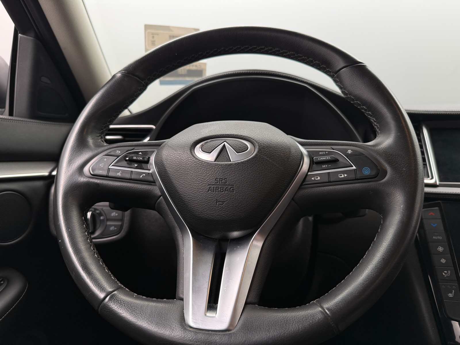 Thumbnail: 2022 INFINITI QX50 - 4