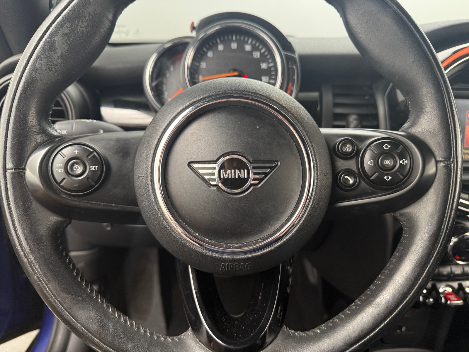 Thumbnail: 2019 MINI Cooper Convertible - 4