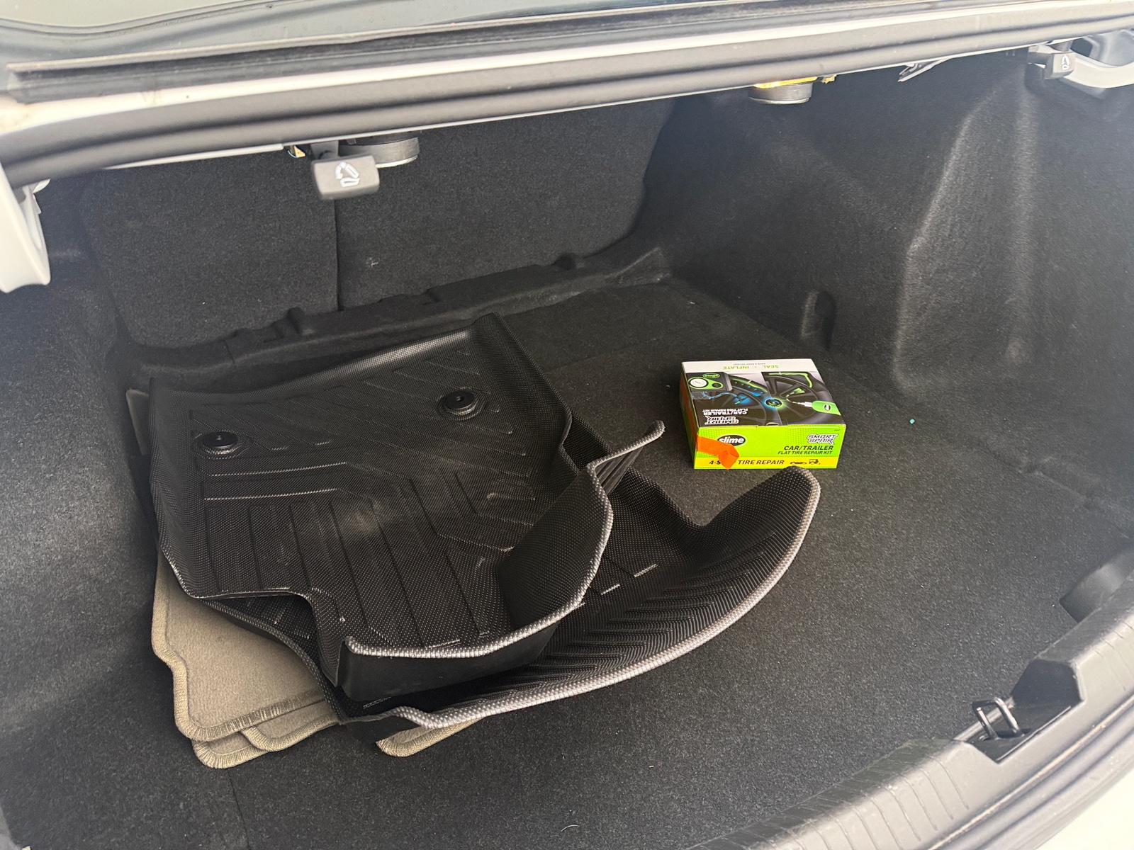 Thumbnail: 2024 Chevrolet Malibu - 6