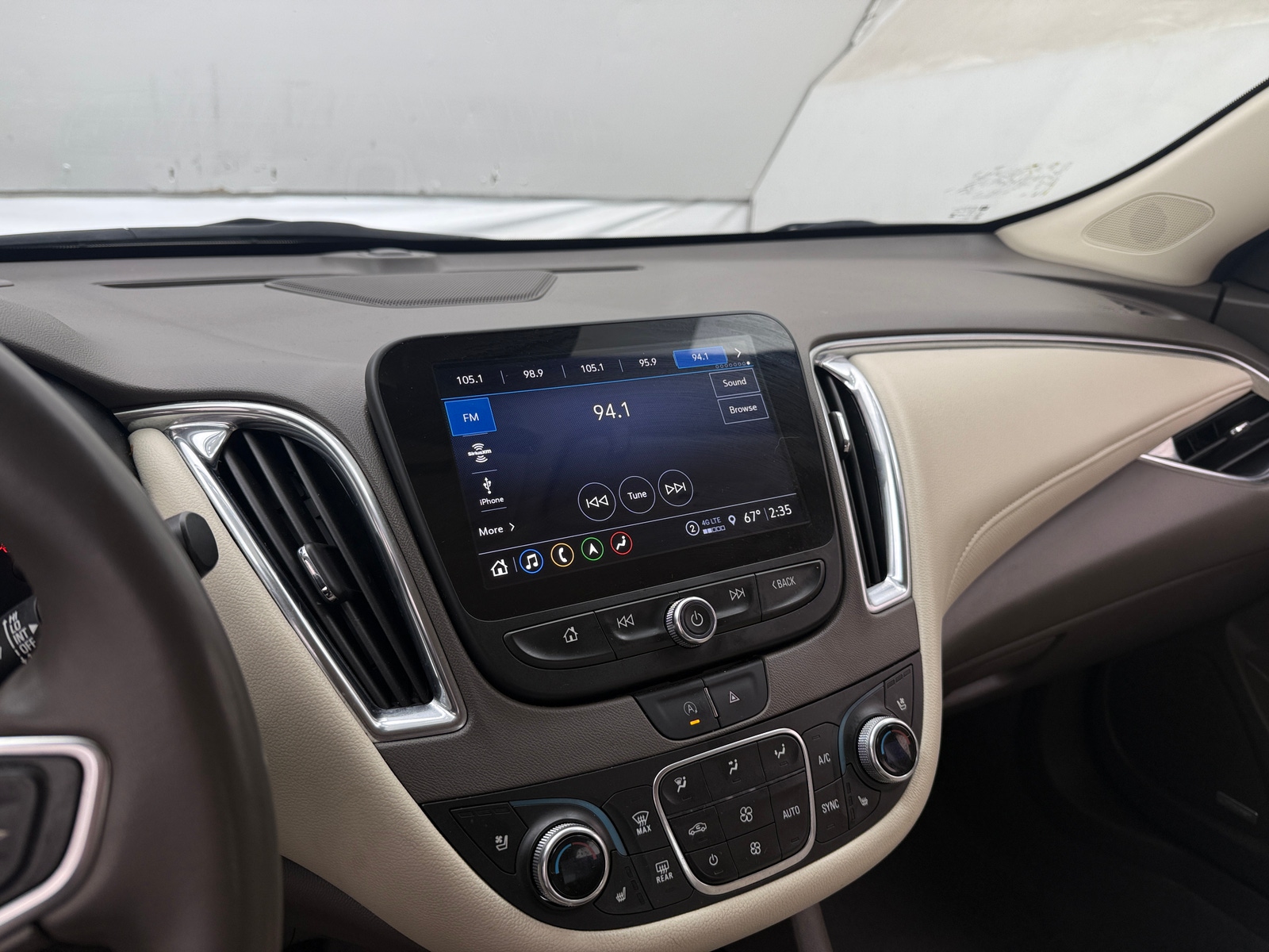 Thumbnail: 2024 Chevrolet Malibu - 3