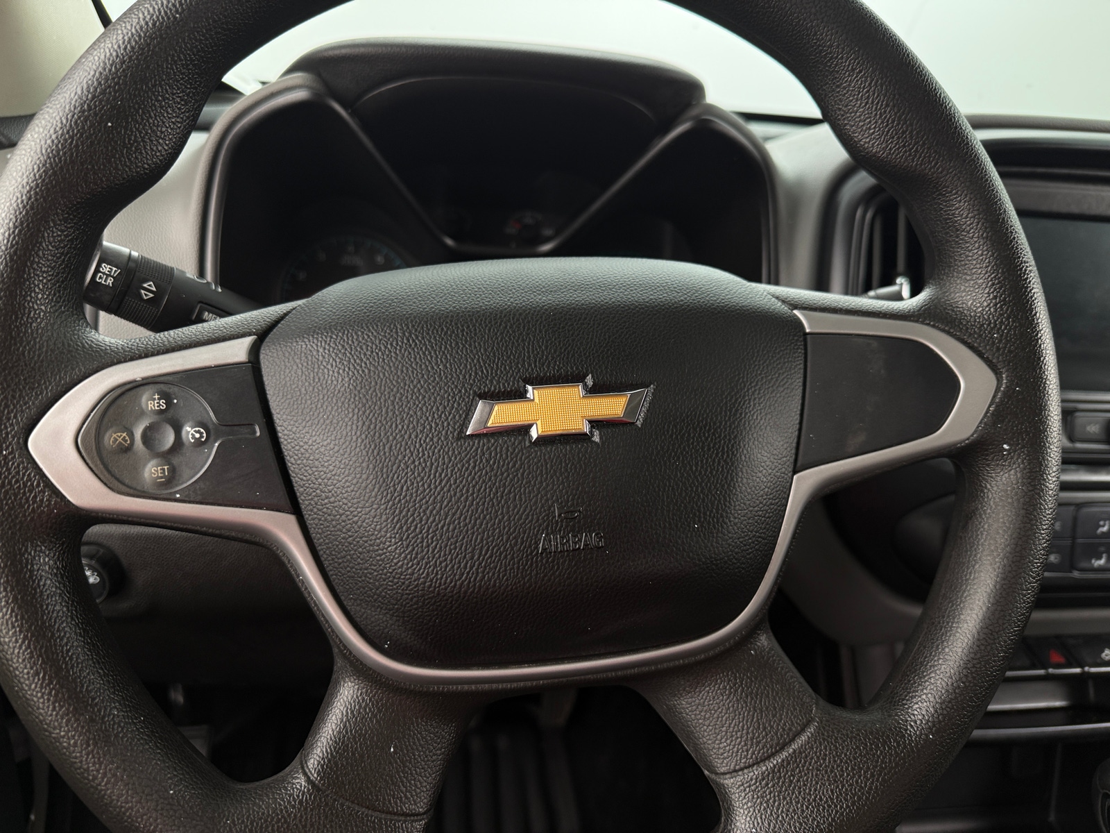 Thumbnail: 2022 Chevrolet Colorado - 5