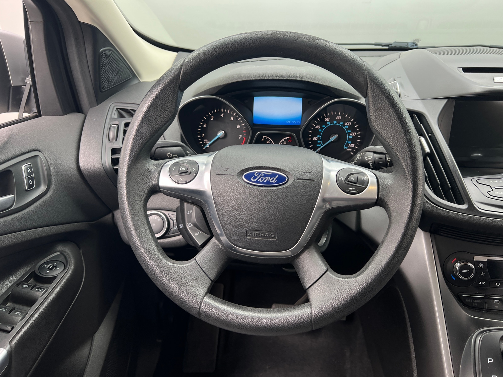 Thumbnail: 2016 Ford Escape - 5