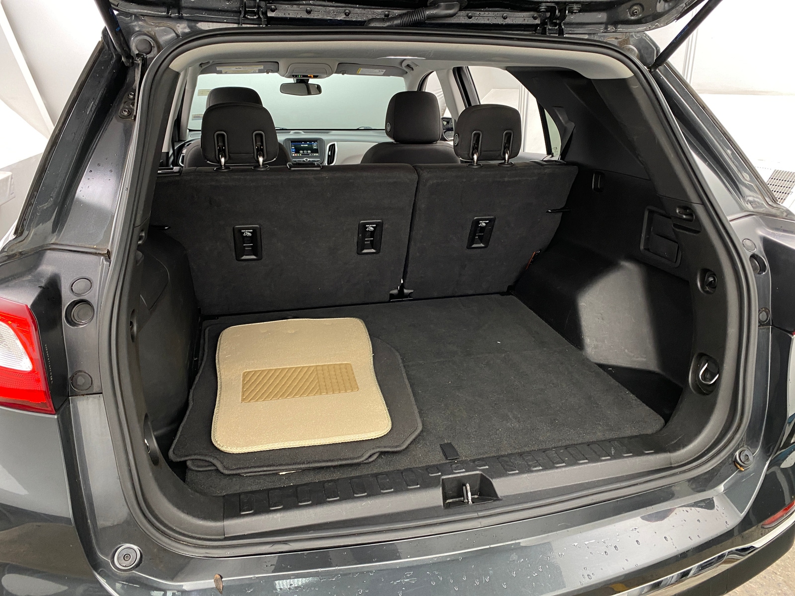 Thumbnail: 2019 Chevrolet Equinox - 7