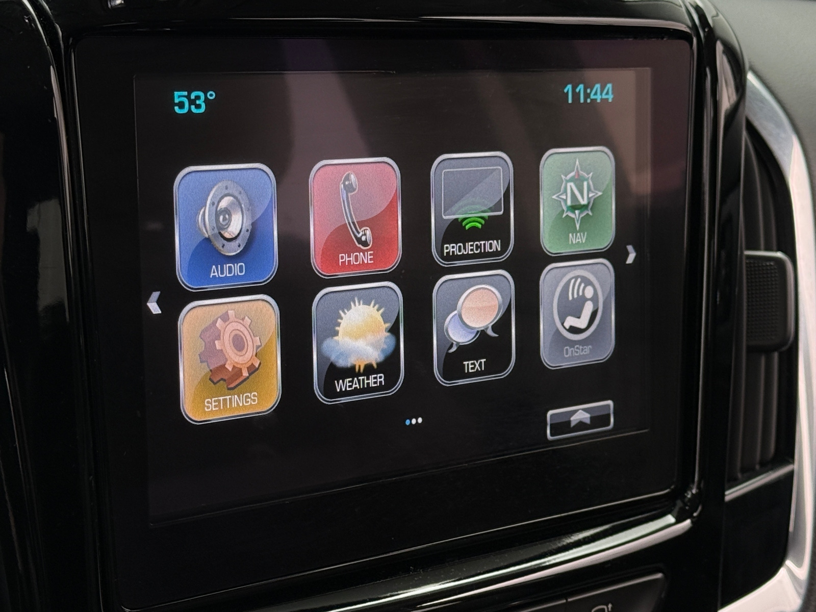 Thumbnail: 2019 Chevrolet Traverse - 3