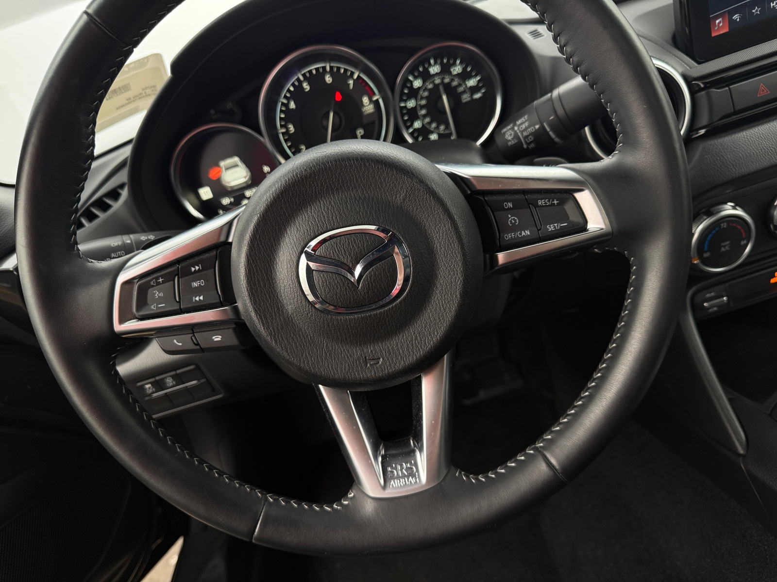 Thumbnail: 2023 Mazda MX-5 Miata - 3