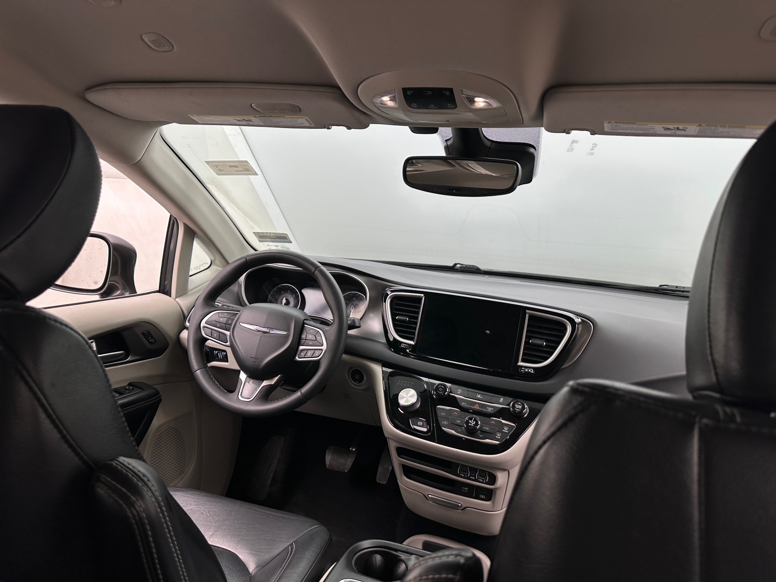 Thumbnail: 2022 Chrysler Pacifica - 2