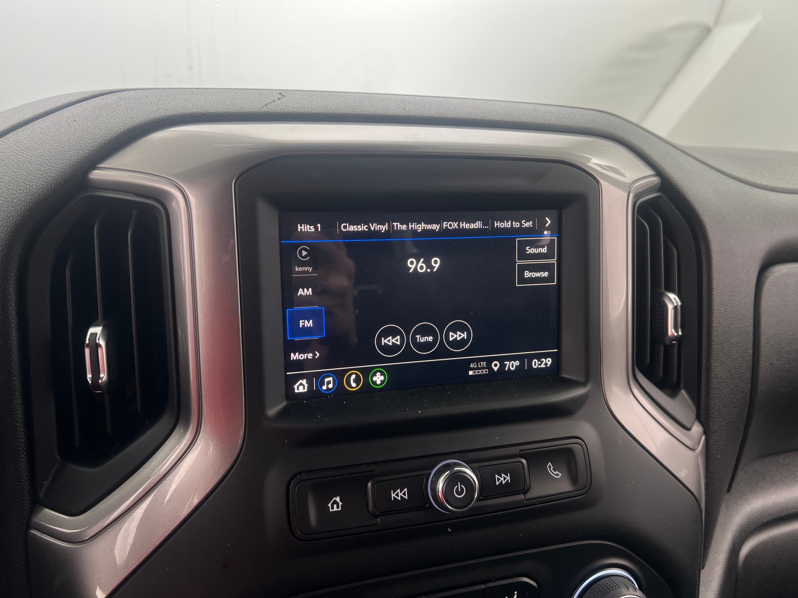 Thumbnail: 2024 Chevrolet Silverado 2500 - 4