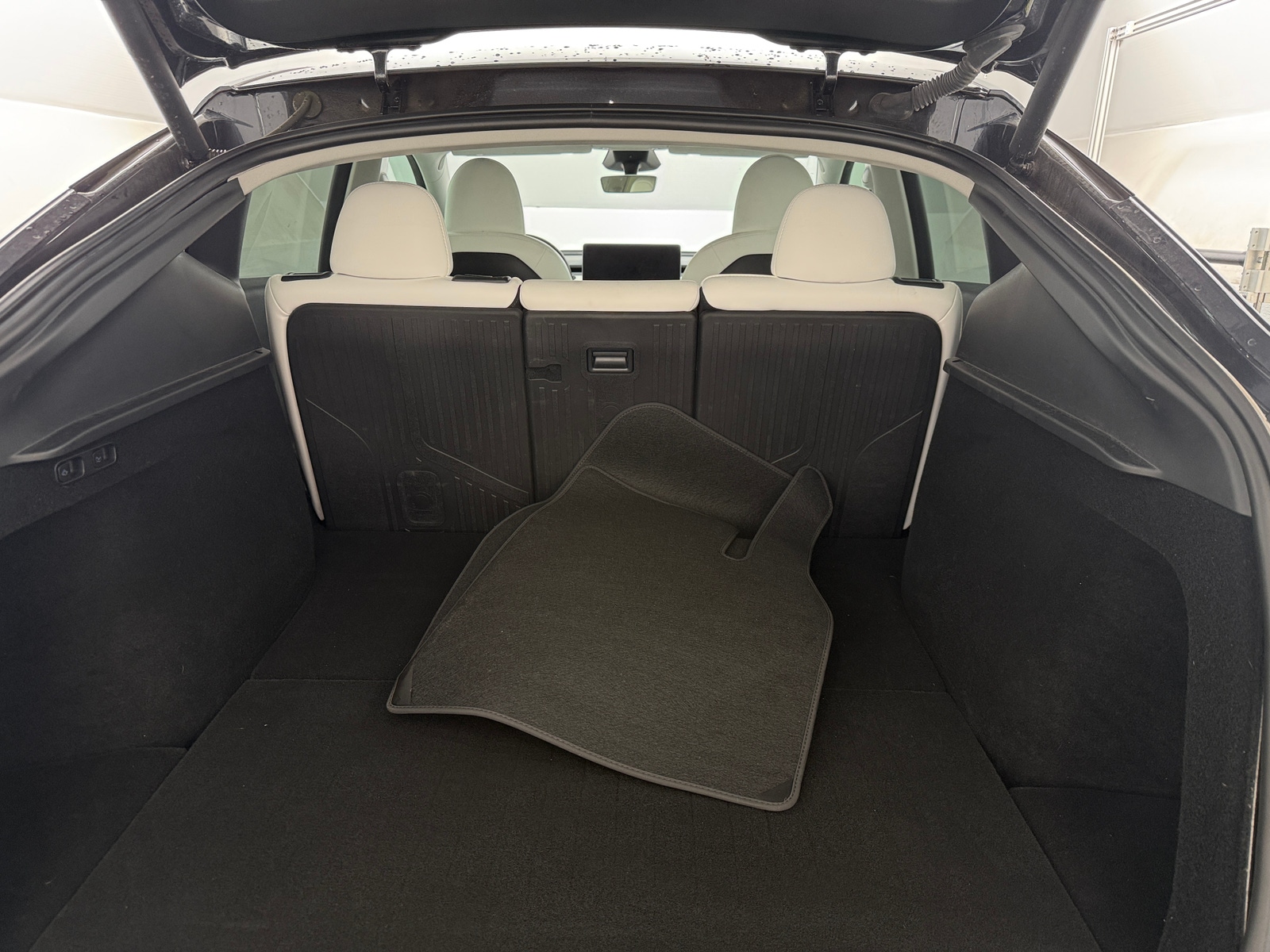 Thumbnail: 2024 Tesla Model Y - 6