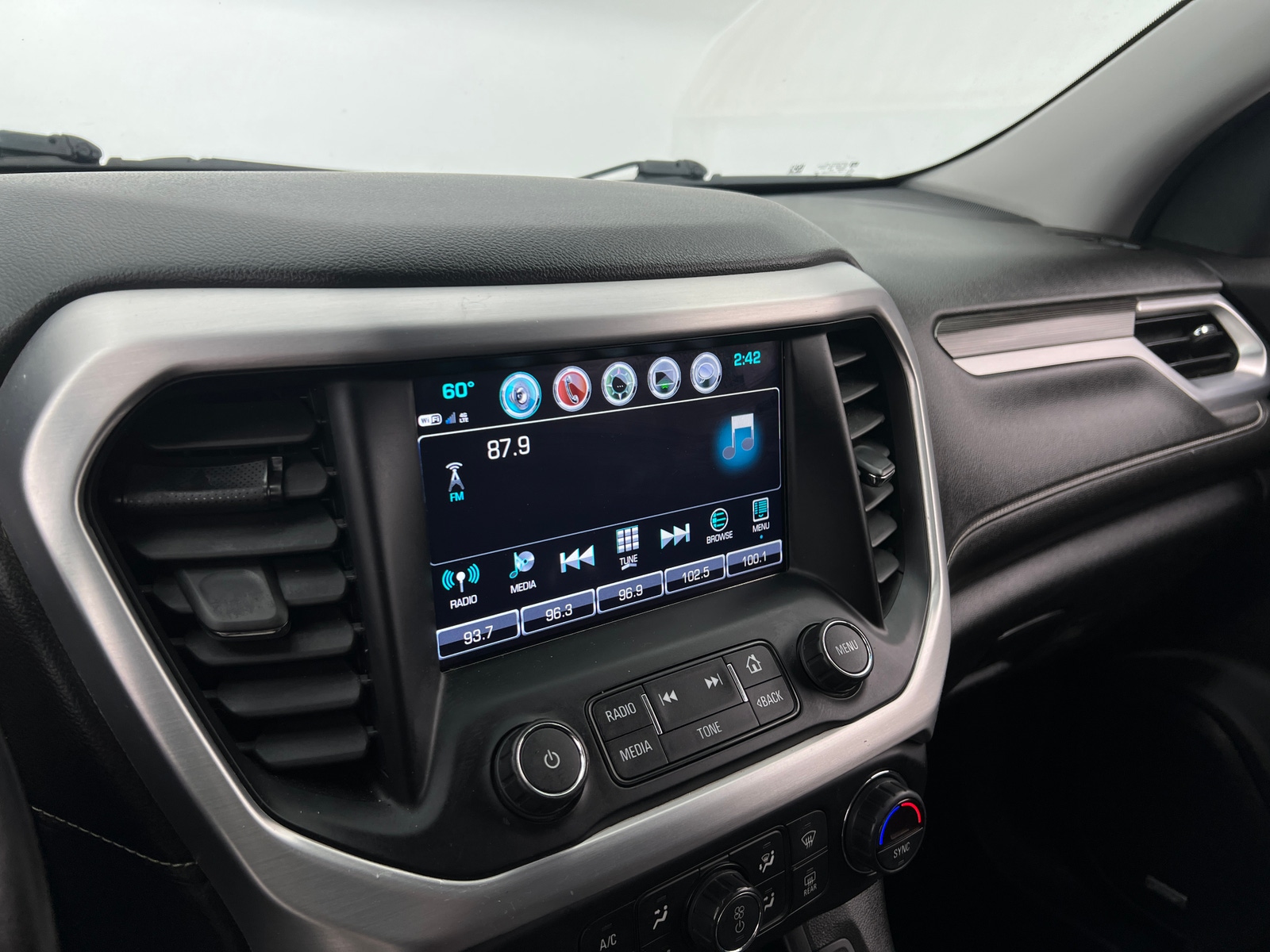 Thumbnail: 2019 GMC Acadia - 3