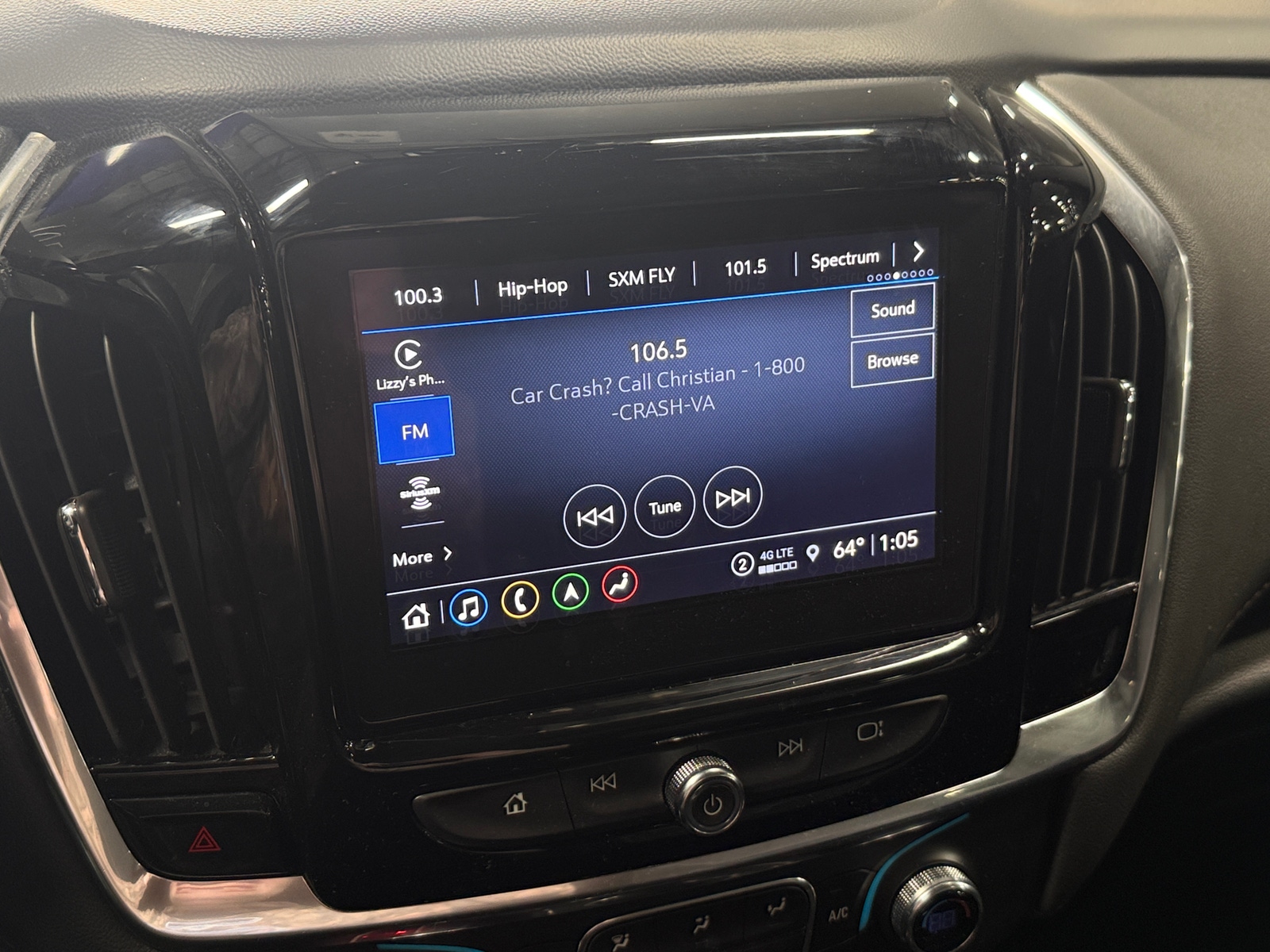 Thumbnail: 2023 Chevrolet Traverse - 3