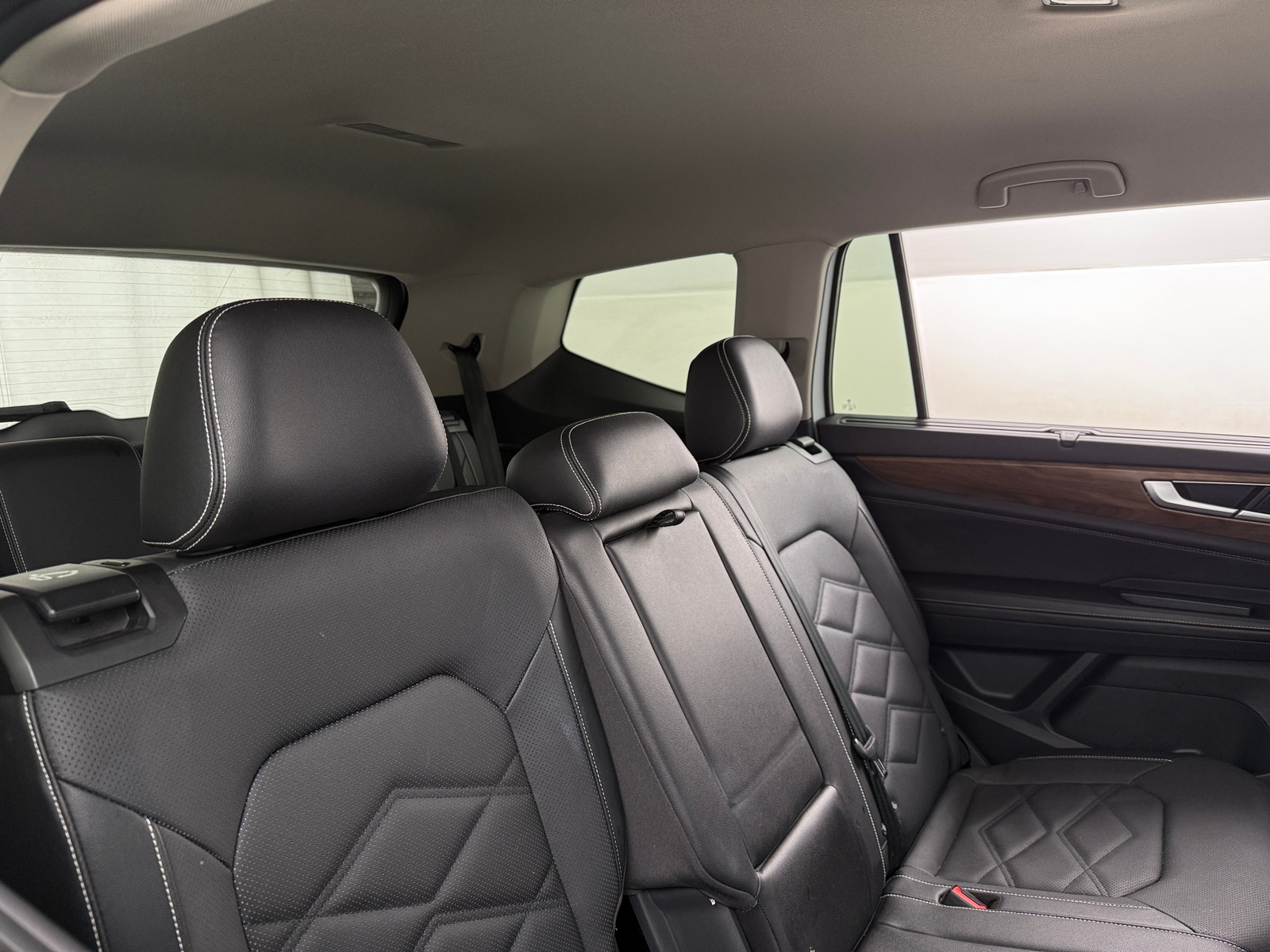 Thumbnail: 2025 Volkswagen Atlas - 5