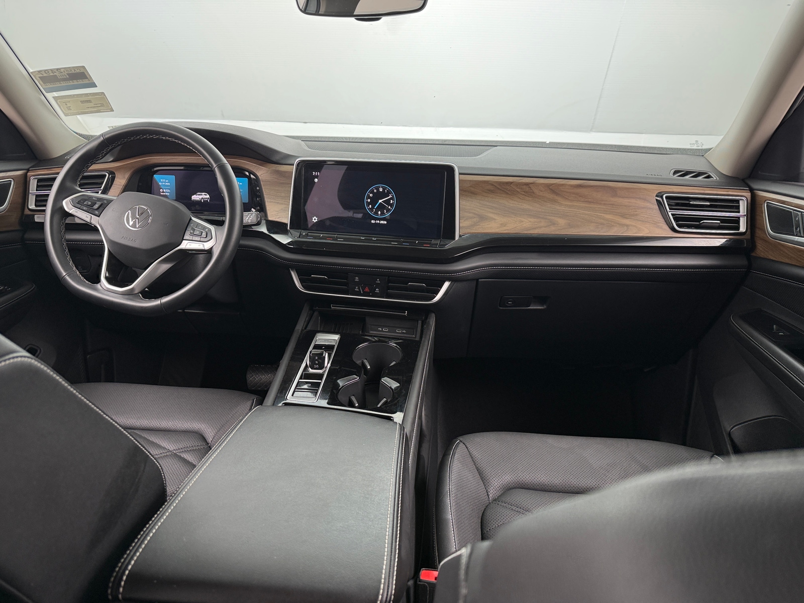 Thumbnail: 2025 Volkswagen Atlas - 2