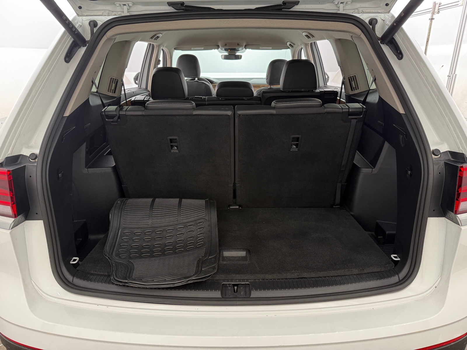 Thumbnail: 2025 Volkswagen Atlas - 6