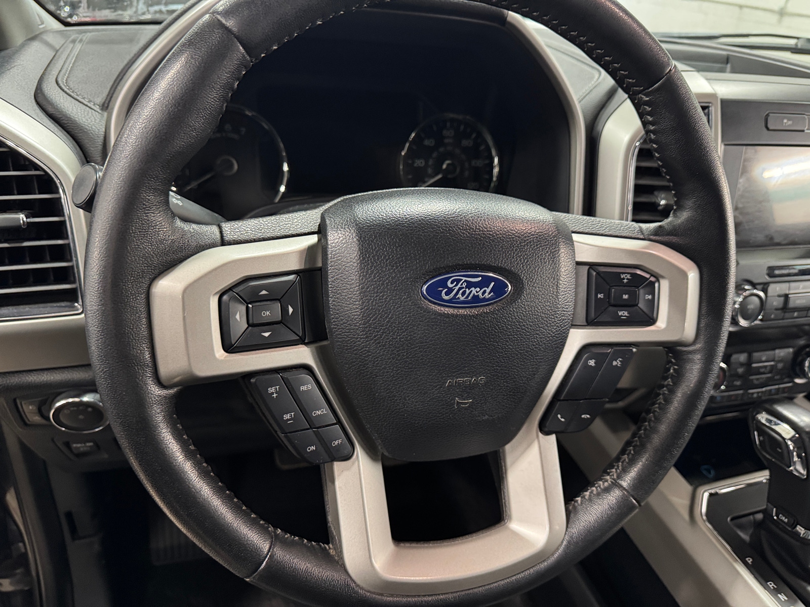 Thumbnail: 2019 Ford Econoline - 4