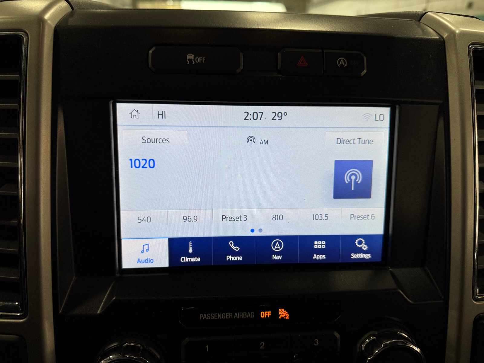 Thumbnail: 2019 Ford Econoline - 3