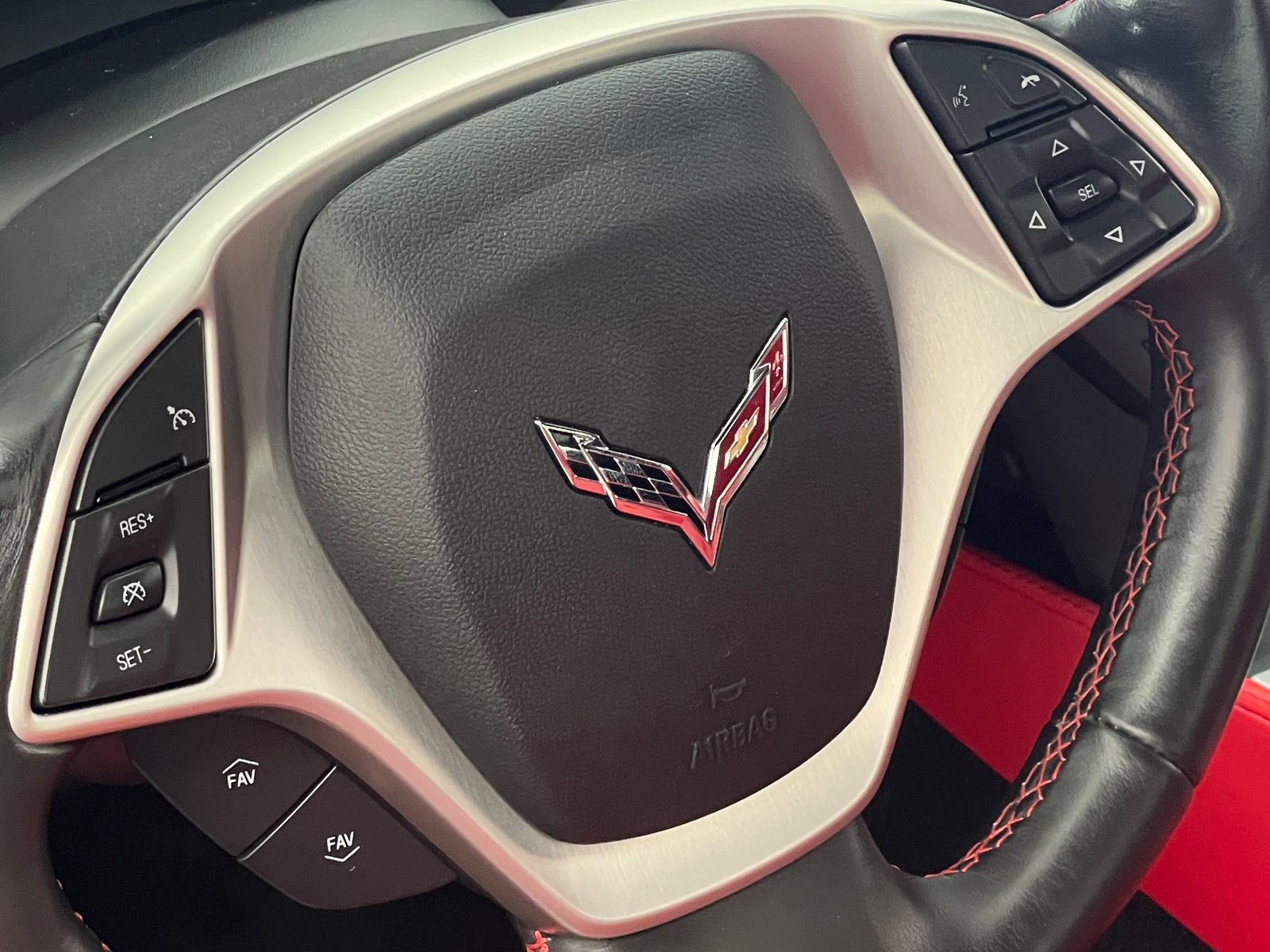 Thumbnail: 2015 Chevrolet Corvette - 3