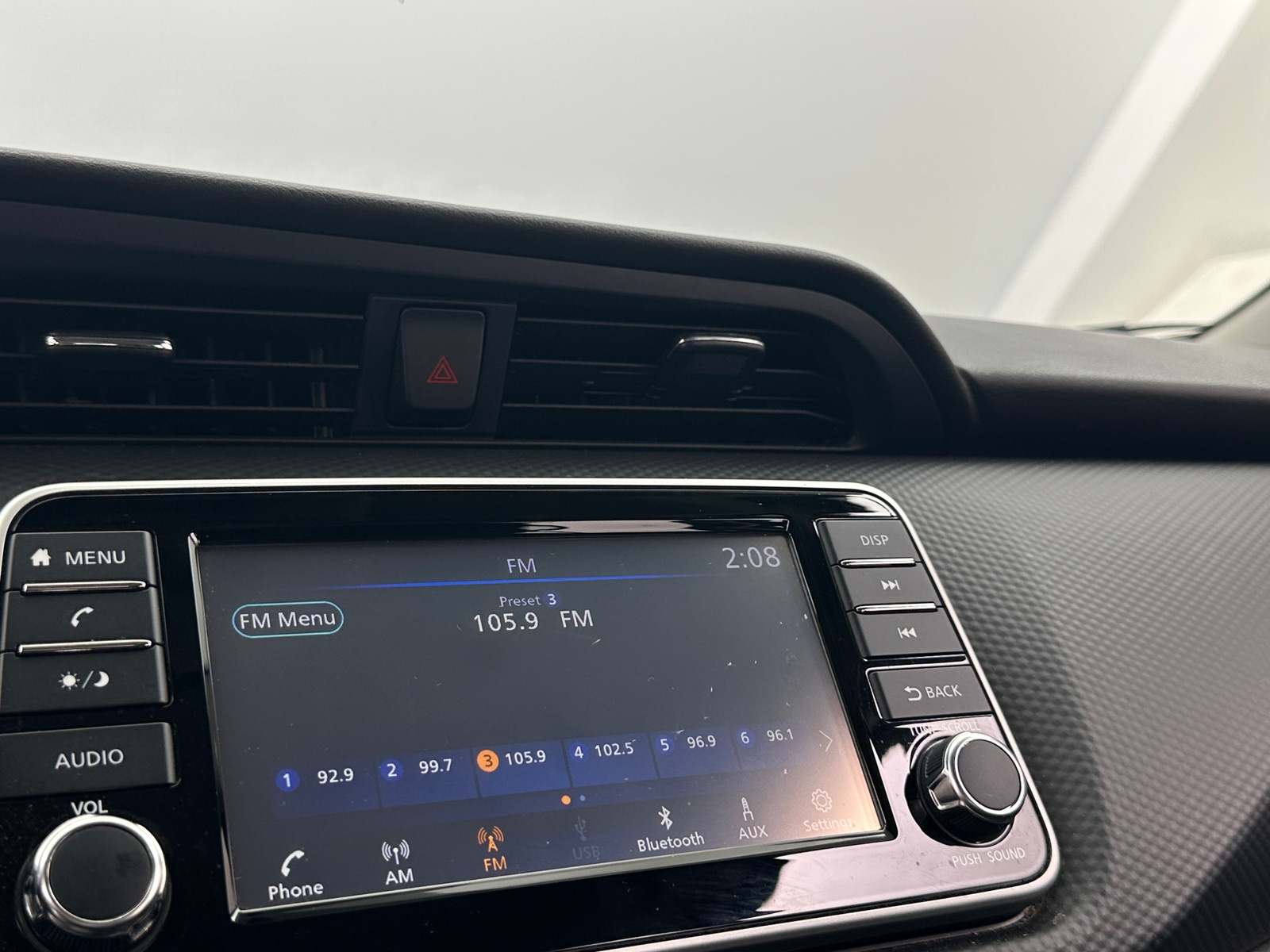 Thumbnail: 2022 Nissan Kicks - 4