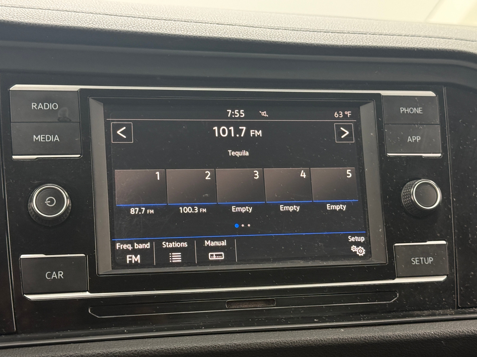 Thumbnail: 2019 Volkswagen Jetta - 4