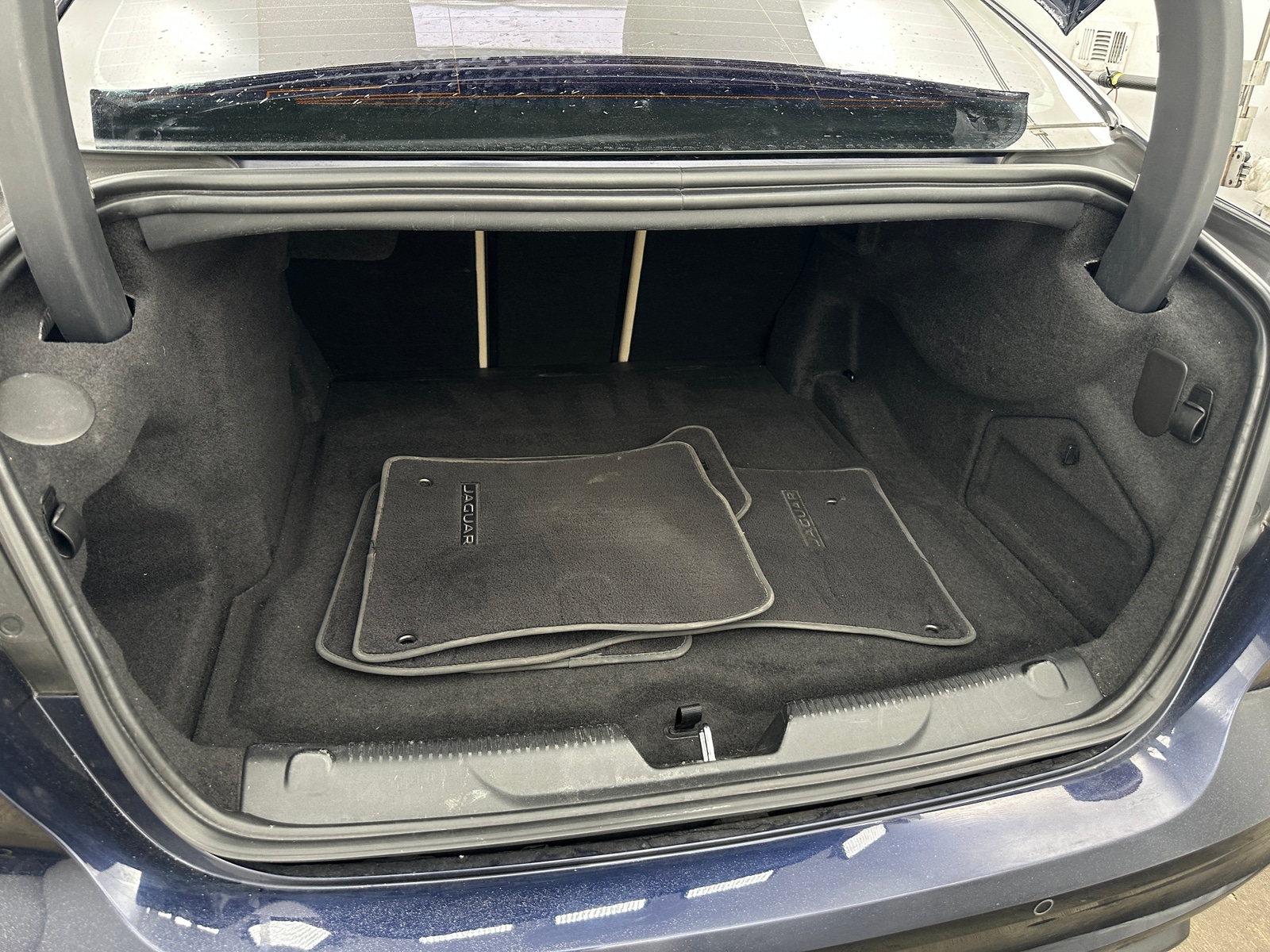 Thumbnail: 2020 Jaguar XE - 6