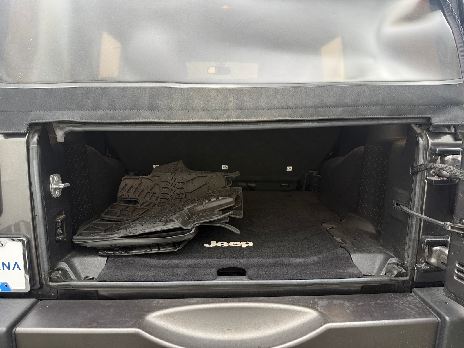 Thumbnail: 2016 Jeep Wrangler - 6