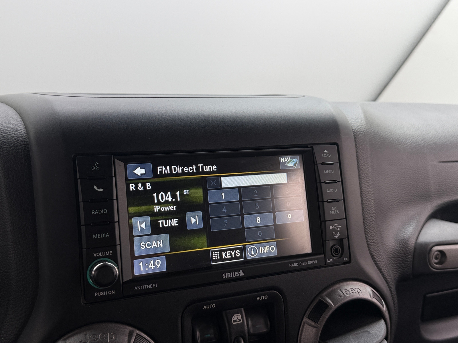 Thumbnail: 2016 Jeep Wrangler - 3