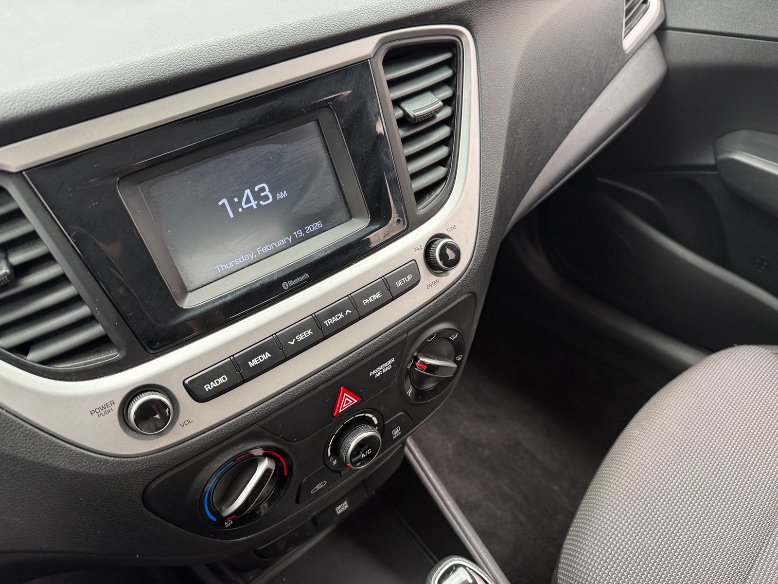 Thumbnail: 2022 Hyundai Accent - 4