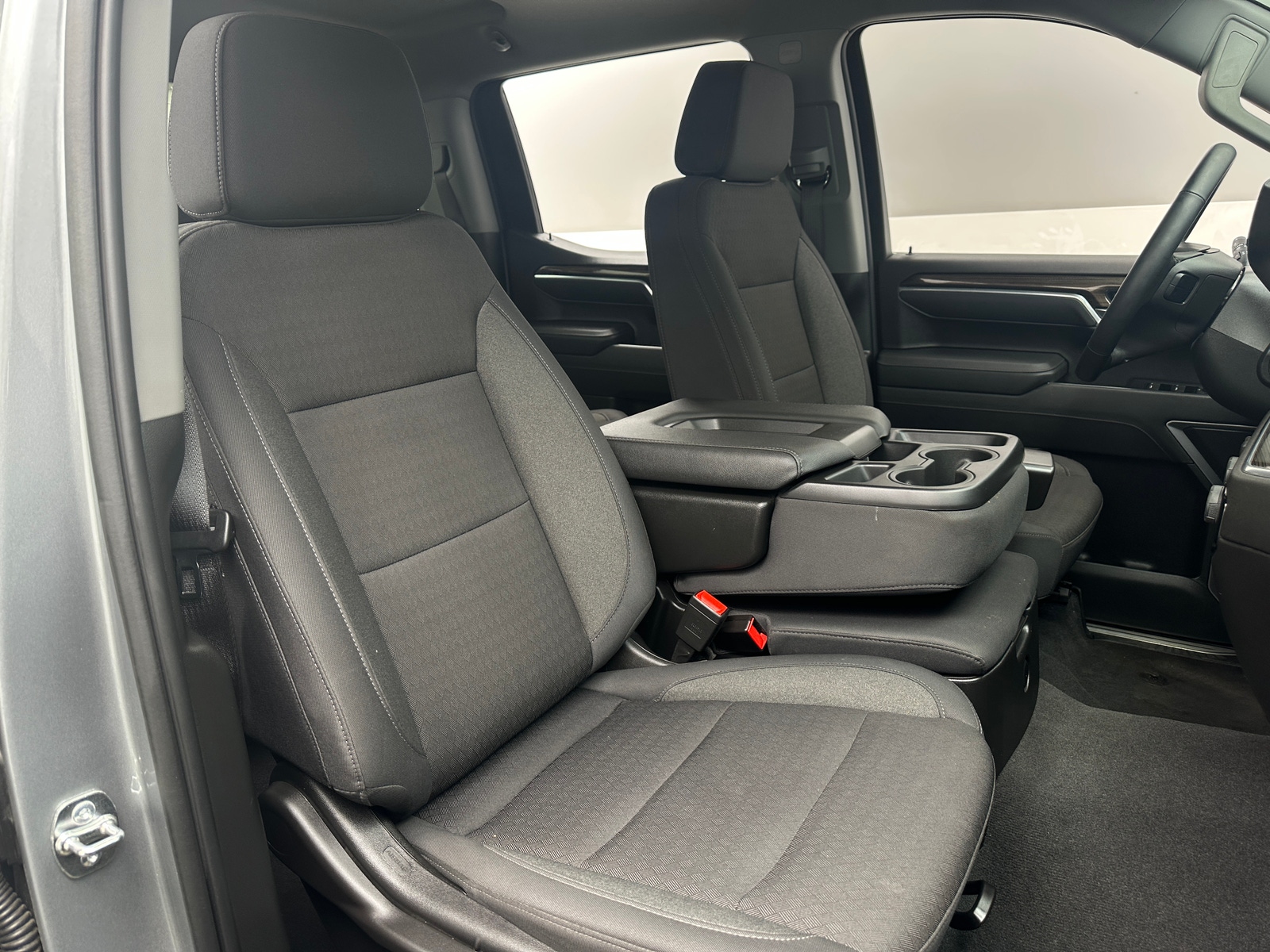 Thumbnail: 2026 Chevrolet Silverado 1500 - 2