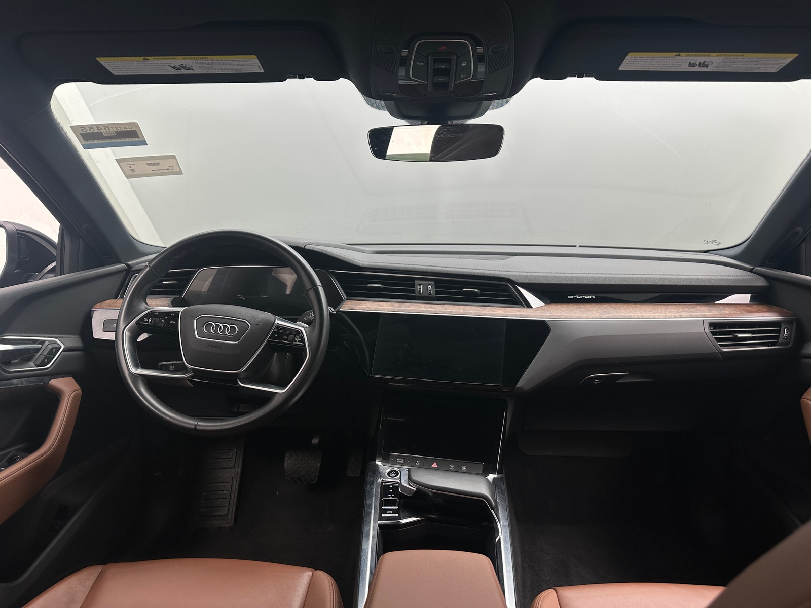 Thumbnail: 2022 Audi e-tron - 2