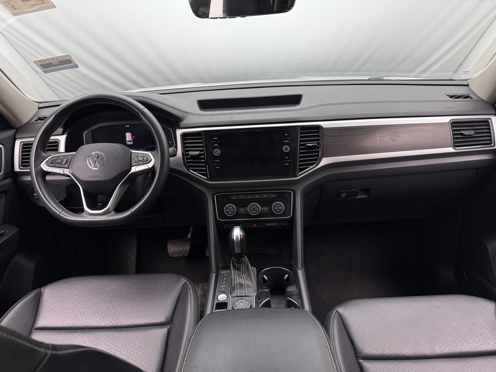 Thumbnail: 2022 Volkswagen Atlas - 2