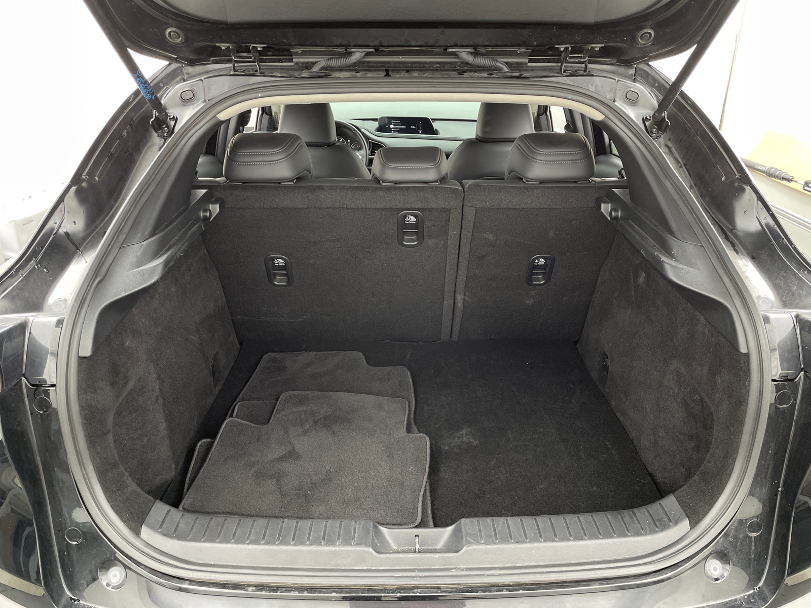 Thumbnail: 2025 Mazda CX-30 - 6