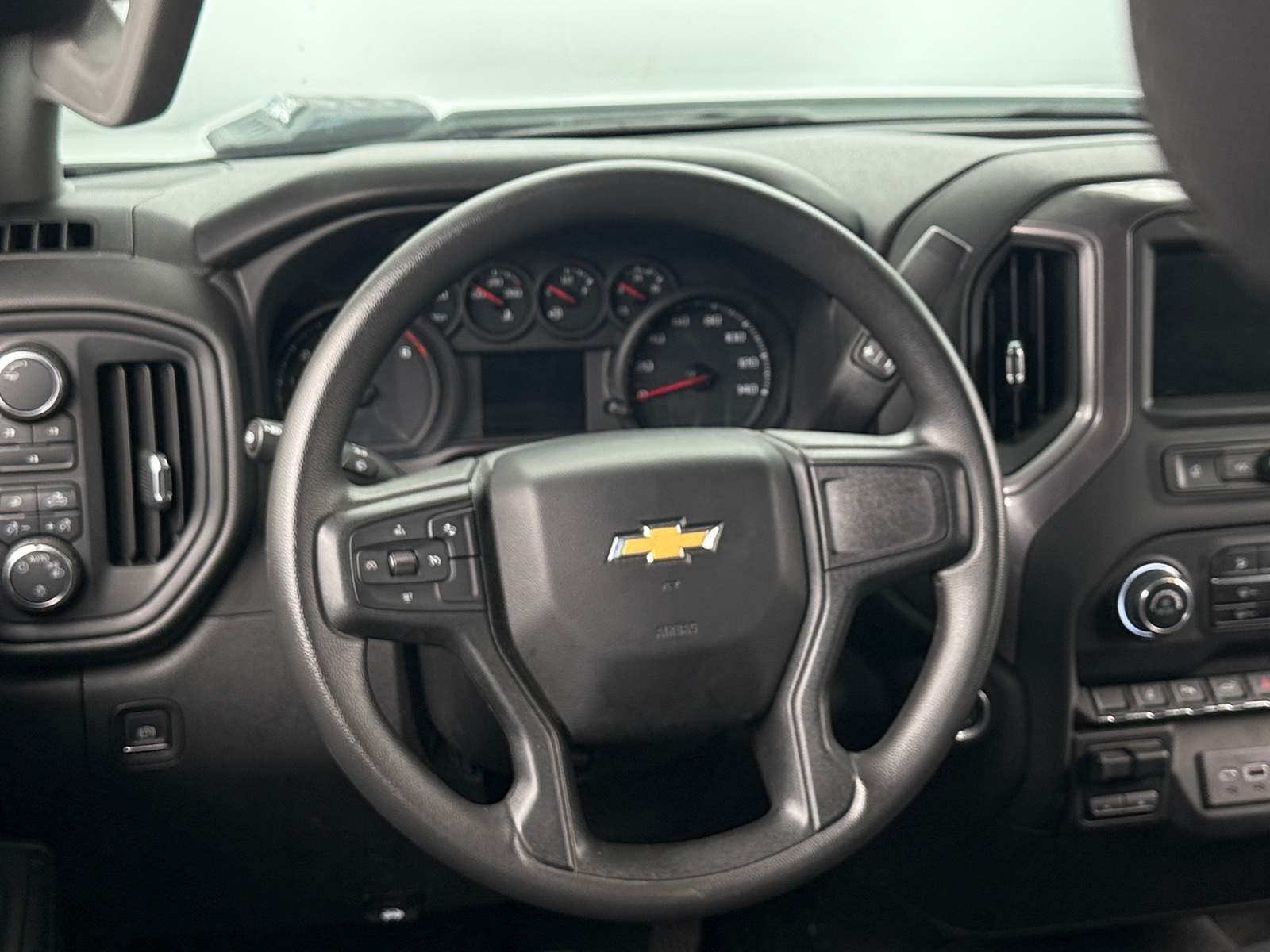 Thumbnail: 2024 Chevrolet Silverado 2500 - 5