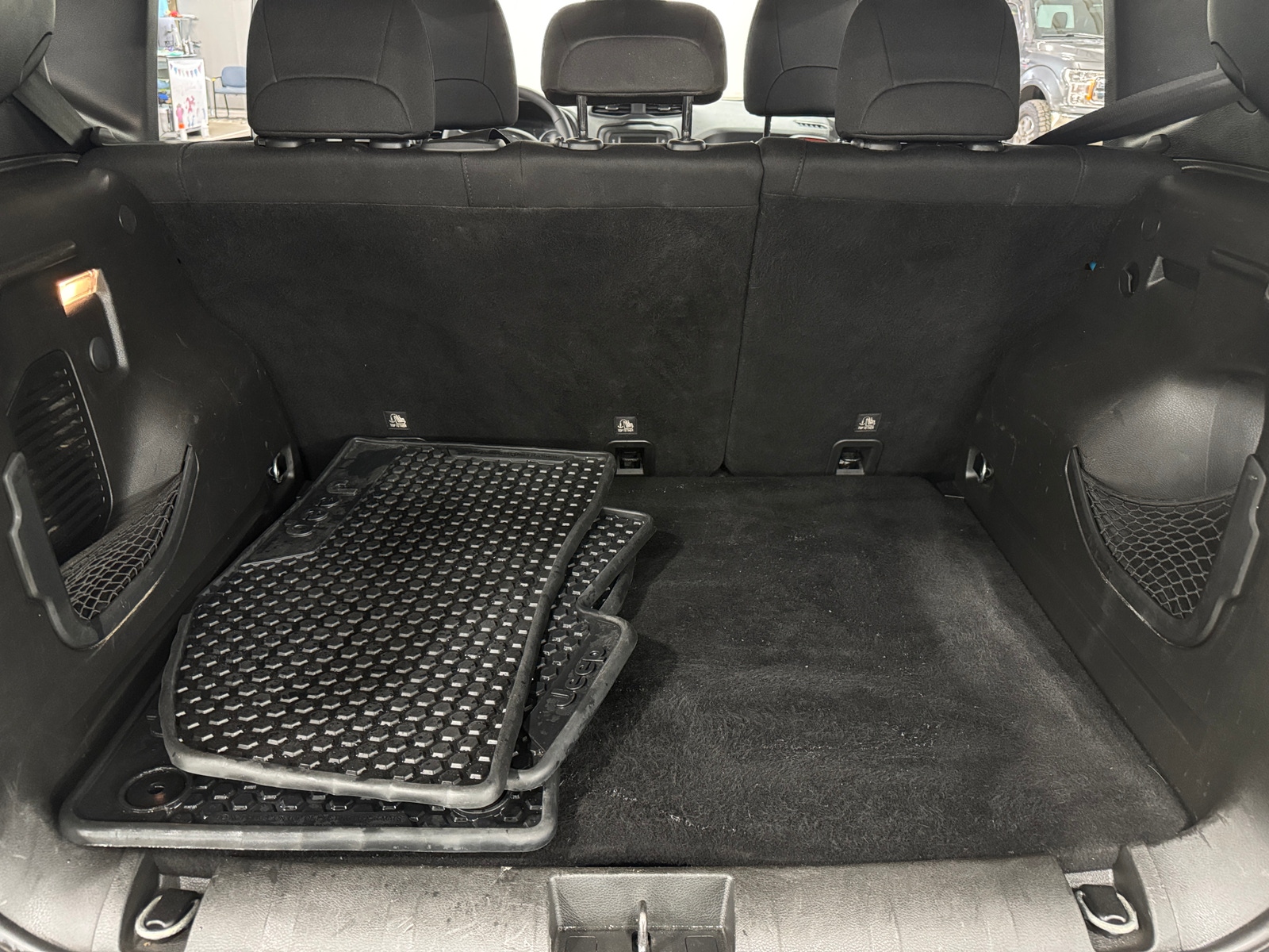 Thumbnail: 2020 Jeep Renegade - 7